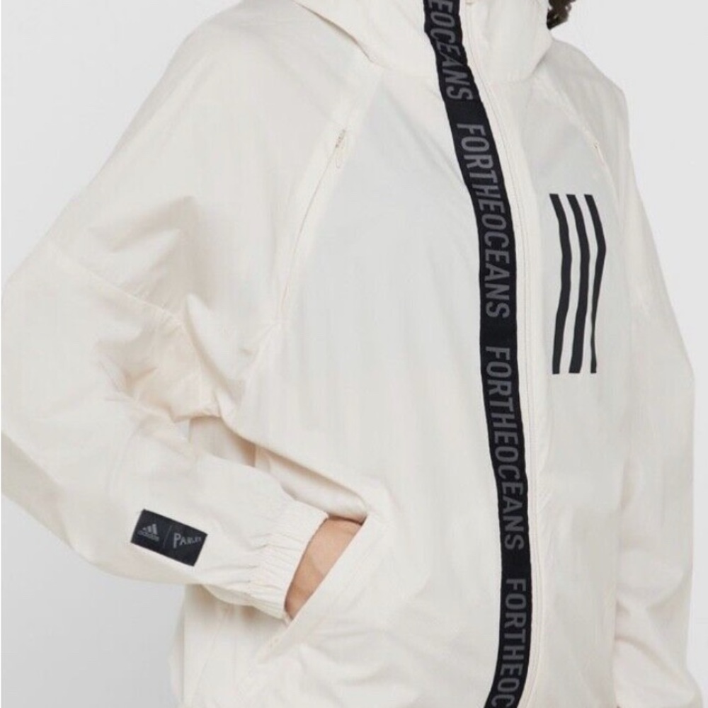 Adidas Women’s W.N.D. Parley Jacket NWT Ivory Lightweight Water Repellent